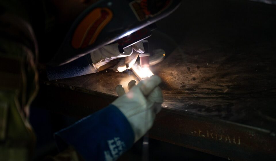 Real 机械制造 photo for How Surface Finish Affects Precision Part Performance