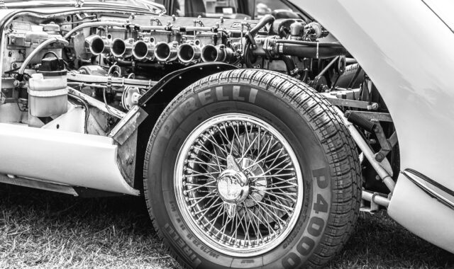 jaguar, car, engine, pirelli, machine, auto, mechanical, automotive, design, manufacturing, mechanic, engineering, motor, power, gear, steel, car wallpapers, wheel, wire, gray car, gray design, gray power