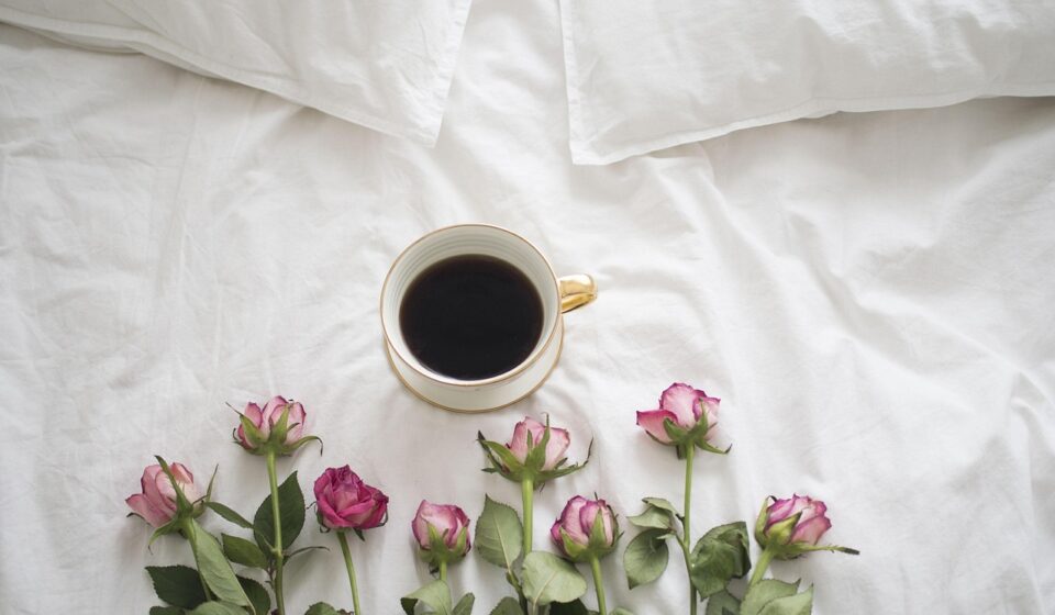 coffee, roses, bed, drink, caffeine, porcelain, morning, rest, ceramics, layout, romantic, coffee, coffee, coffee, coffee, coffee, bed, bed, bed, rest