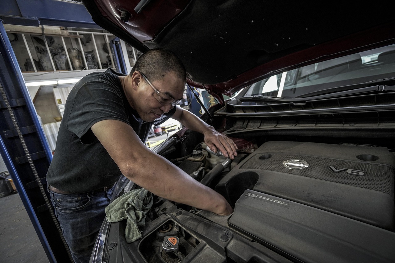 auto repair, oil change, oil, auto, shop, repair, work, motor, service, person, automobile, car wallpapers, fix, maintenance, vehicle, engine, automotive, change, garage, mechanic, man, car, worker, gray work, gray shopping, gray change, gray shop, gray garage, gray service