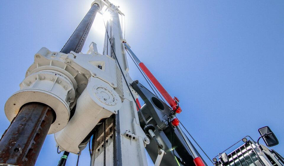 piling rig, drilling rig, construction rig, construction, rig, petroleum, drill, oilfield, industrial, exploration, platform, equipment, piling machine, drilling machine, blue construction, blue industry, drilling rig, rig, petroleum, petroleum, petroleum, petroleum, petroleum, drill, oilfield, oilfield, drilling machine