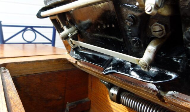 sewing machine, antique, singer, sewing, machine, vintage, tool, sew, equipment