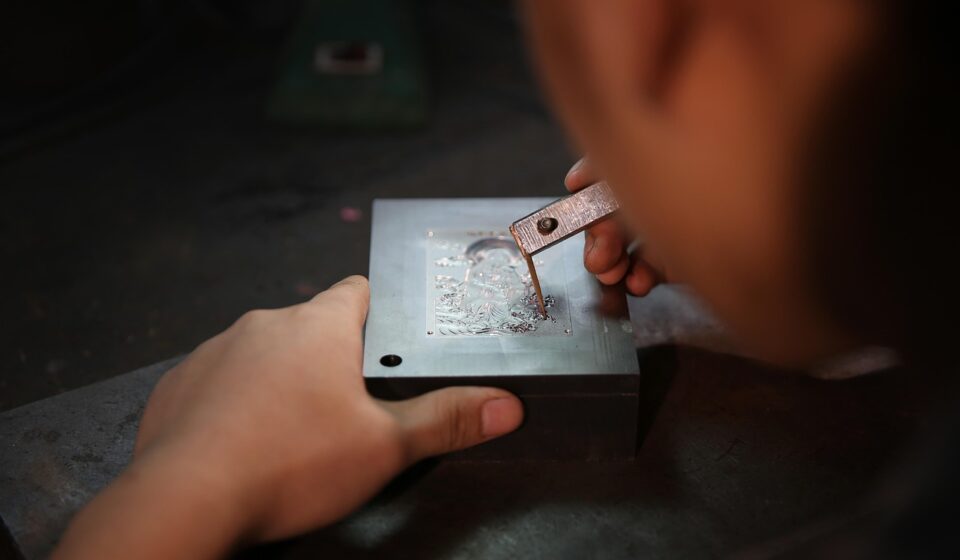 gold process, craft, positive family benefits, sculpture, art