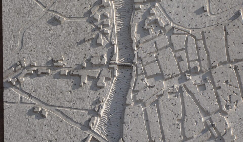 bas relief, map, river, streets, bassano, city