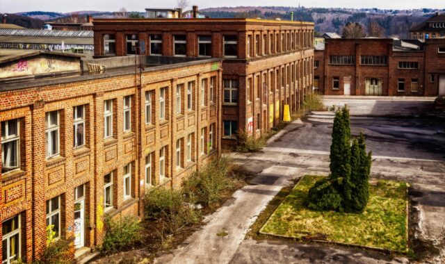 factory, plant, lost places, abandoned places, industrial plant, factory building, industry, expired, old, nature, architecture, industrial building, old factory, abandoned, old building, dilapidated, shabby, the atmosphere
