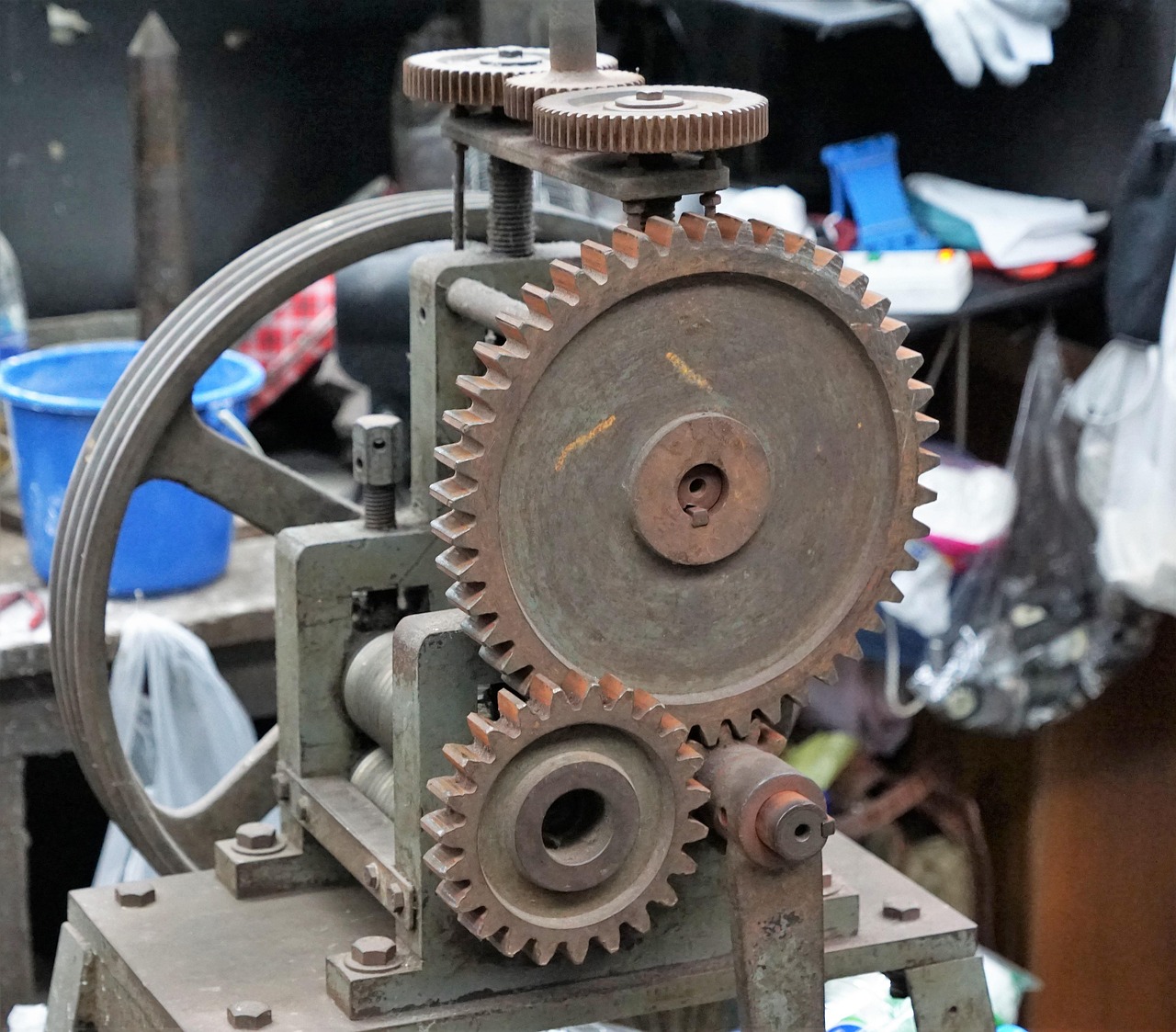 engine, gear, machine, industry, machinery, precision, stole, mechanism, technology, wheel, technical, perfomance, tooth, iron, mill, part, equipment, nature, old, rotation, metallic, factory, industrialization, creative, work, time, hobby, craft, manufacturing, workbench, plant, department, metal, rust