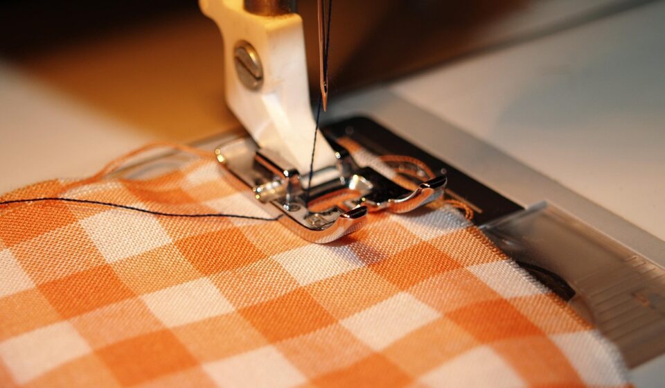 sewing, sewing machine, material, needle, tailor, sew, sewer, machine, web, clothes, sewing, sewing, sewing, sewing machine, sewing machine, sewing machine, sewing machine, sewing machine, tailor, tailor, tailor, tailor, sewer, sewer, sewer